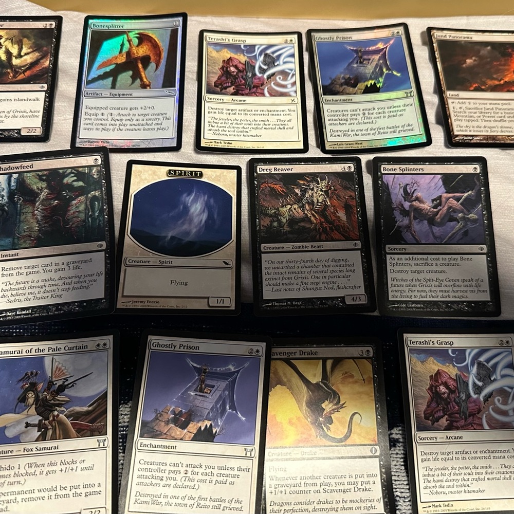 A lot of 50 Magic the Gathering cards- randomly